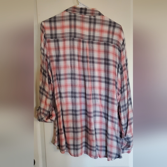 Light weight flannel shirt - Picture 3 of 3